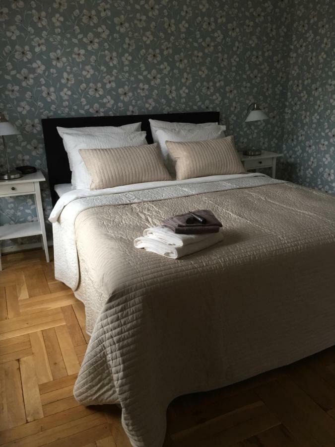 Bed And Breakfast Loft24 Heerlen Eksteriør bilde