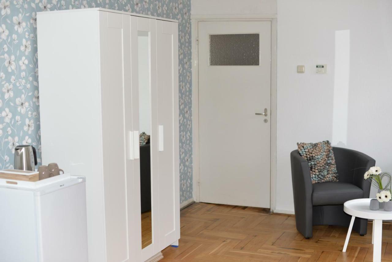 Bed And Breakfast Loft24 Heerlen Eksteriør bilde